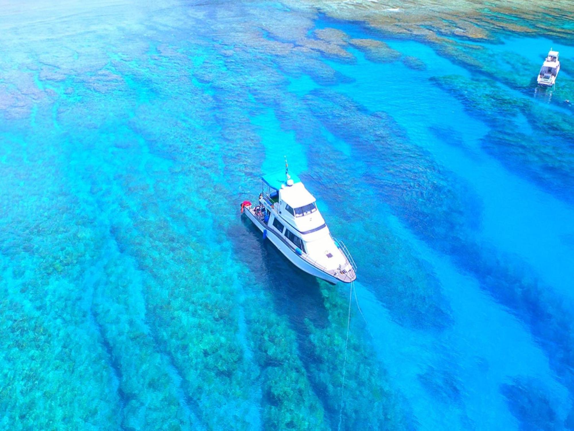 Villa Capri Miyakojima Exteriör bild